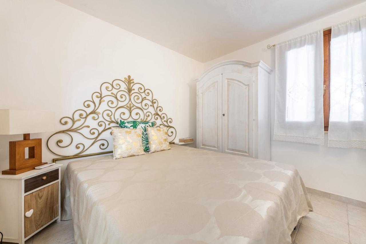 Villa Acquamarina Semi Detached Villa With Private Pool And Wifi Torre delle Stelle Luaran gambar