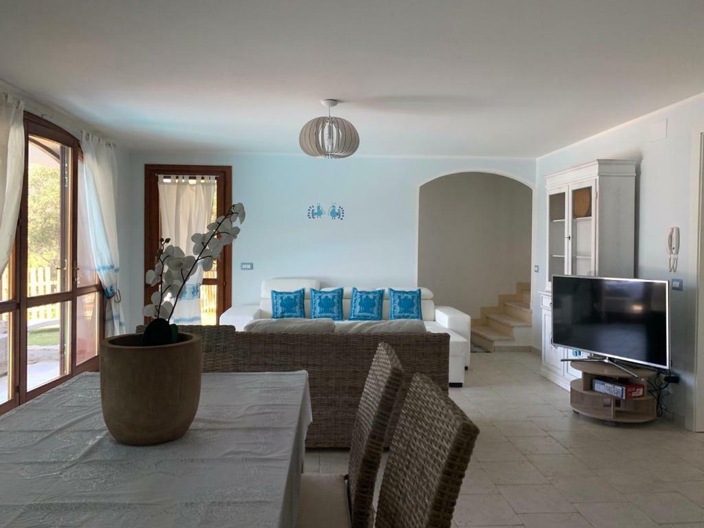 Villa Acquamarina Semi Detached Villa With Private Pool And Wifi Torre delle Stelle Luaran gambar